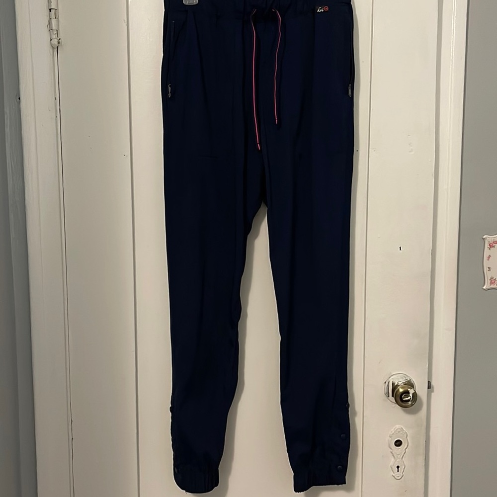Koi Lite jogger scrub pants. Navy Small EUC